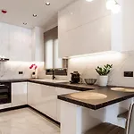 Roselia - Luxury Escape With Magnificent Views, By Zantewize Laganas