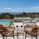 Roselia - Luxury Escape With Magnificent Views, By Zantewize Laganas