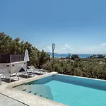 Roselia - Luxury Escape With Magnificent Views, By Zantewize Laganas