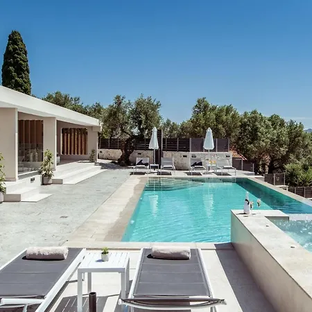 Villa Roselia - Luxury Escape With Magnificent Views, By Zantewize Laganas