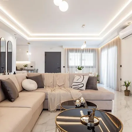 Roselia - Luxury Escape With Magnificent Views, By Zantewize Villa Laganász