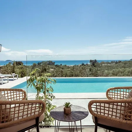 Roselia - Luxury Escape With Magnificent Views, By Zantewize Vila Laganas