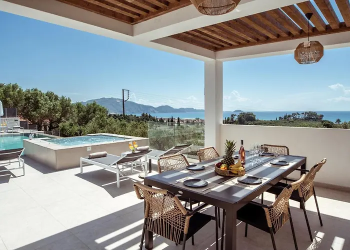 Roselia - Luxury Escape With Magnificent Views, By Zantewize Laganas