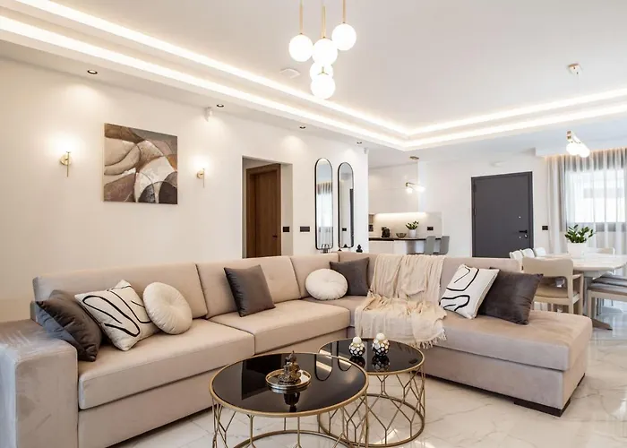 Roselia - Luxury Escape With Magnificent Views, By Zantewize Вилла *